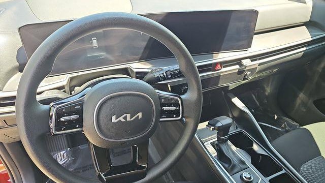 2025 Kia Sorento LX