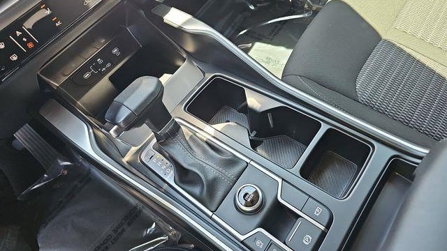 2025 Kia Sorento LX