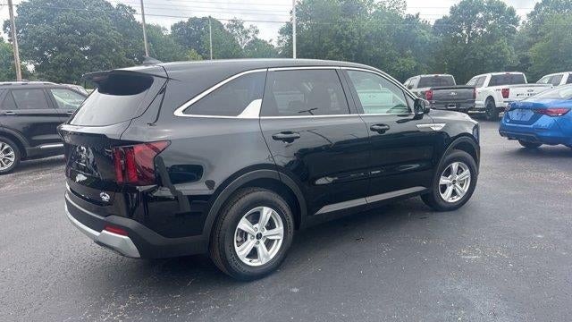2025 Kia Sorento LX
