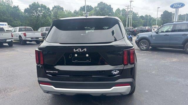 2025 Kia Sorento LX