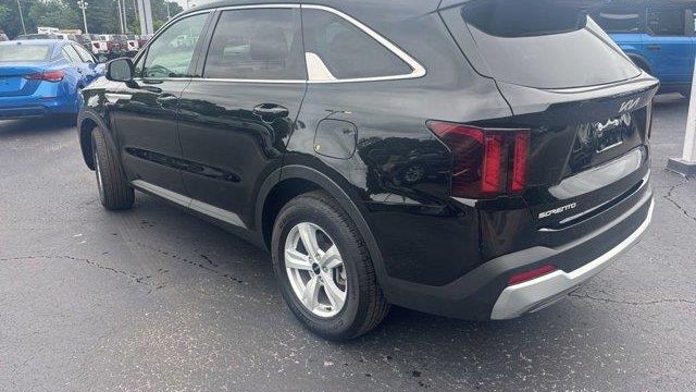 2025 Kia Sorento LX