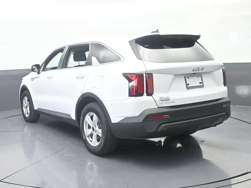 2023 Kia Sorento - $16,991