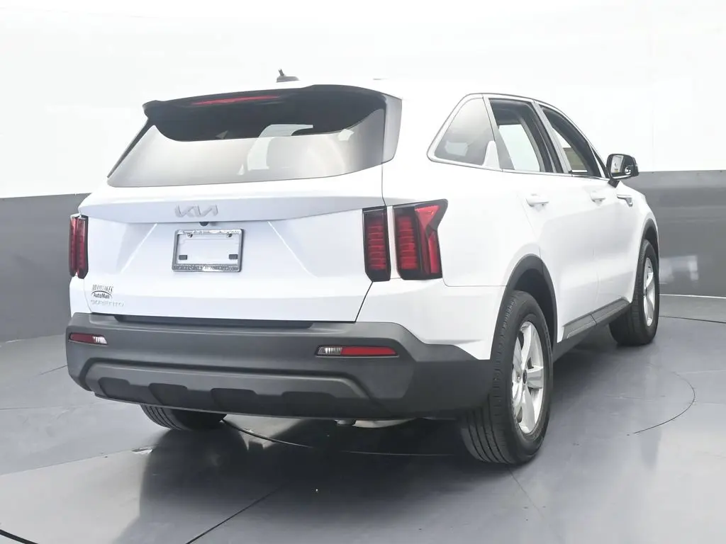 2023 Kia Sorento - $16,991