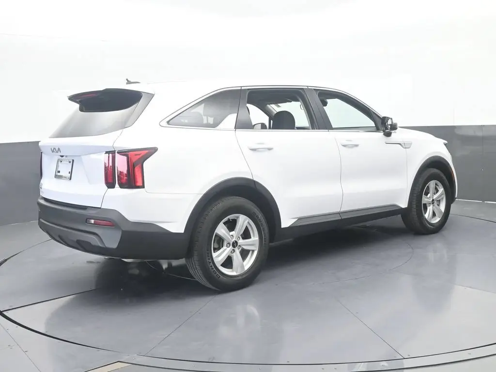 2023 Kia Sorento - $16,991