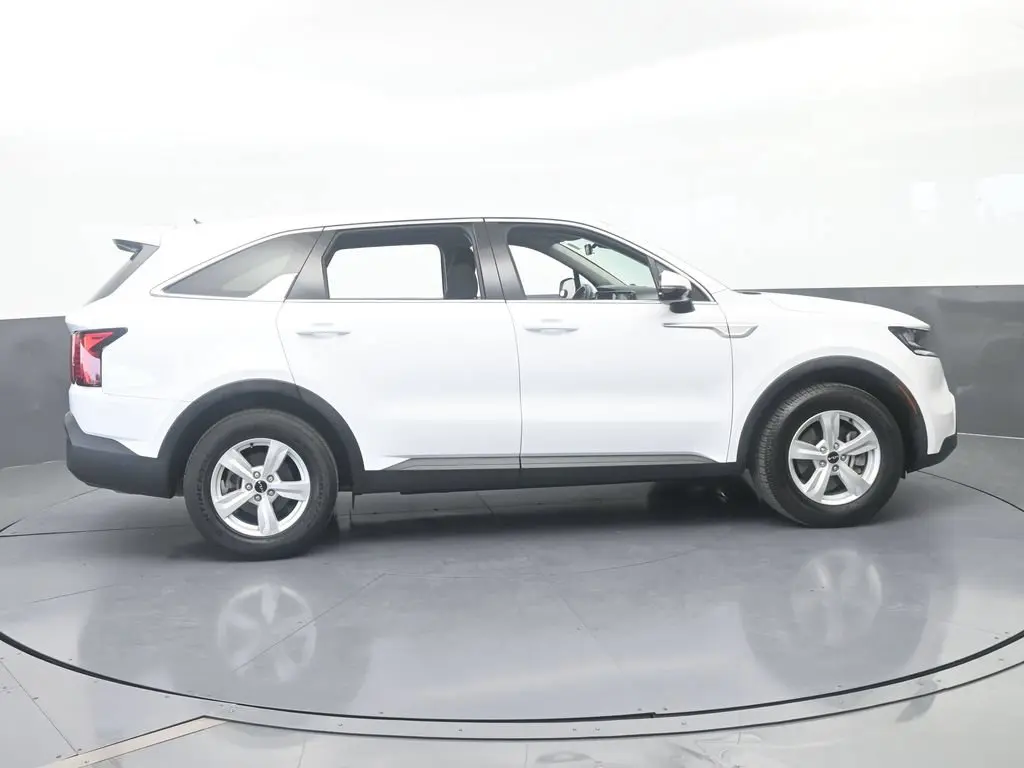 2023 Kia Sorento - $16,991