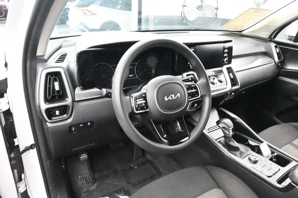 2023 Kia Sorento - $16,991