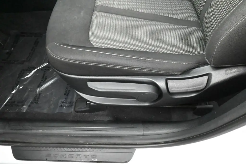 2023 Kia Sorento - $16,991