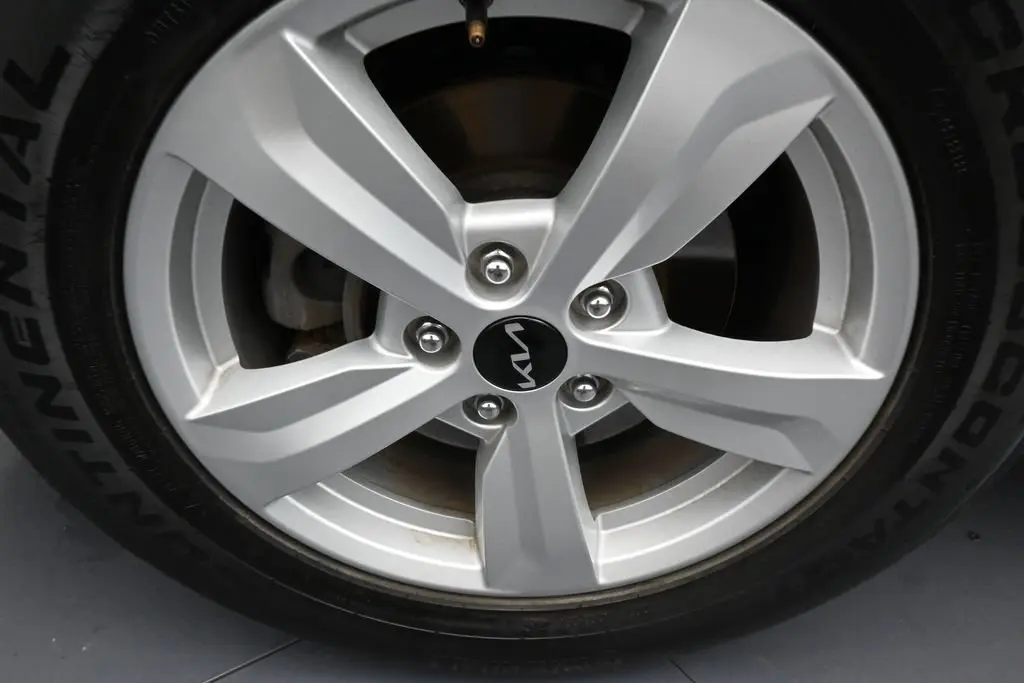 2023 Kia Sorento - $16,991