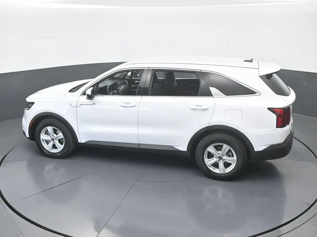 2023 Kia Sorento - $16,991
