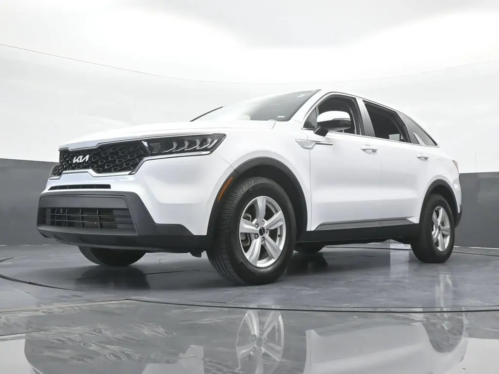2023 Kia Sorento - $16,991