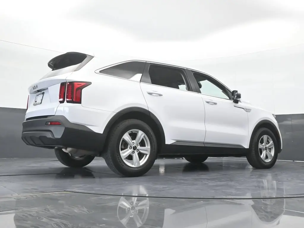 2023 Kia Sorento - $16,991