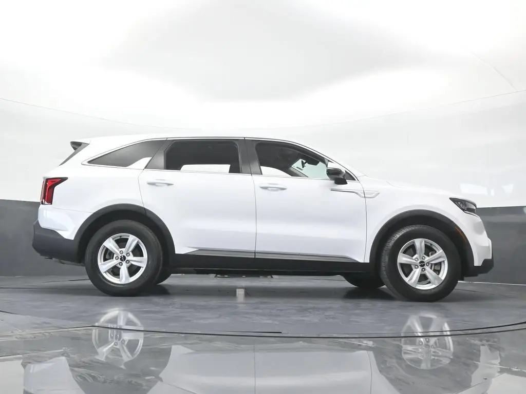 2023 Kia Sorento - $16,991