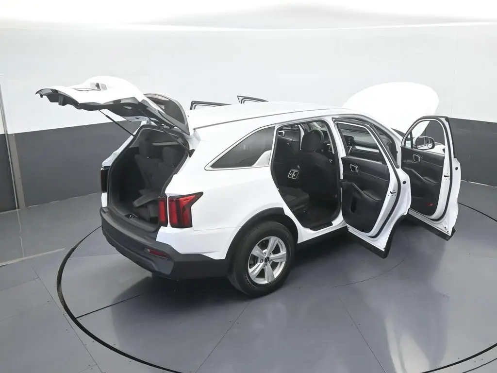 2023 Kia Sorento - $16,991