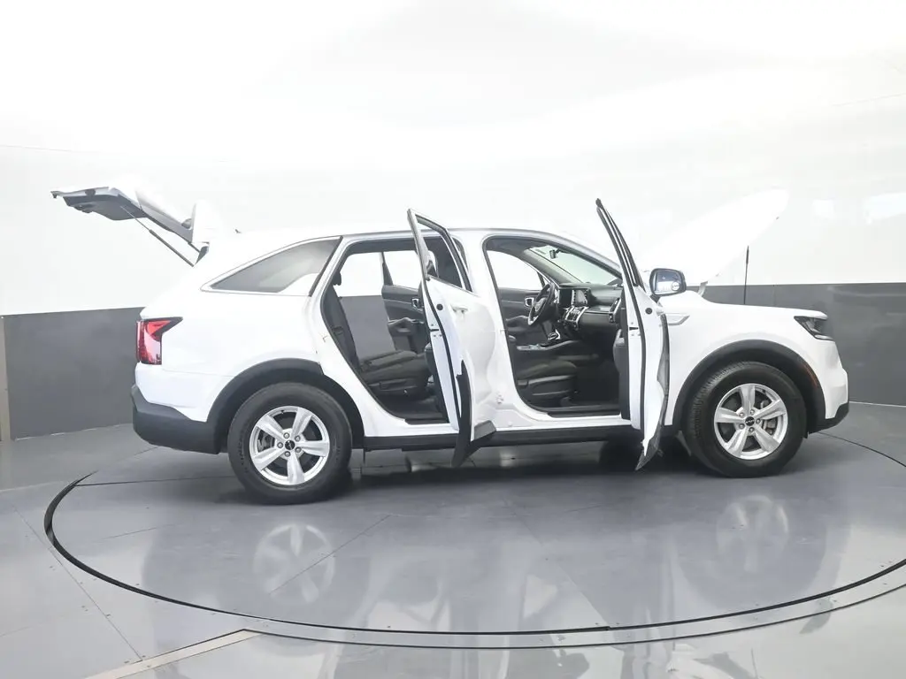 2023 Kia Sorento - $16,991