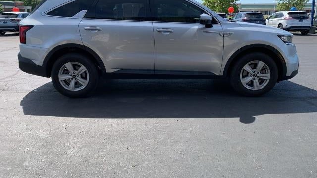 2022 Kia Sorento LX