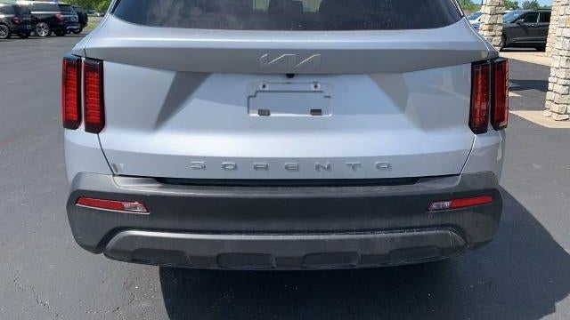 2022 Kia Sorento LX