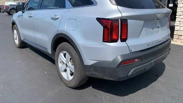 2022 Kia Sorento LX