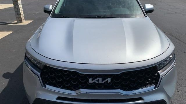 2022 Kia Sorento LX