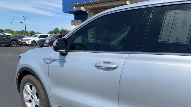 2022 Kia Sorento LX