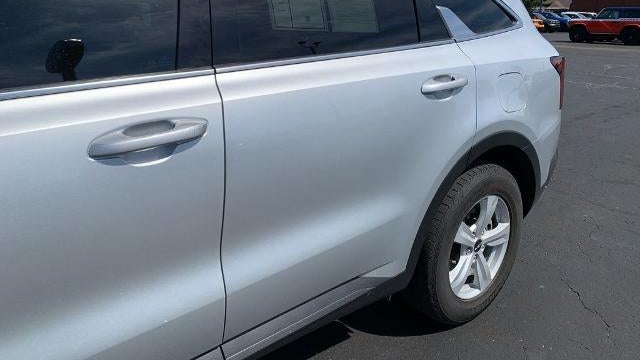2022 Kia Sorento LX