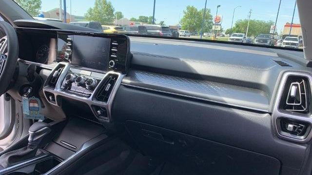 2022 Kia Sorento LX