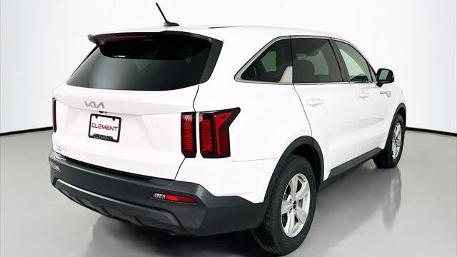 2023 Kia Sorento LX