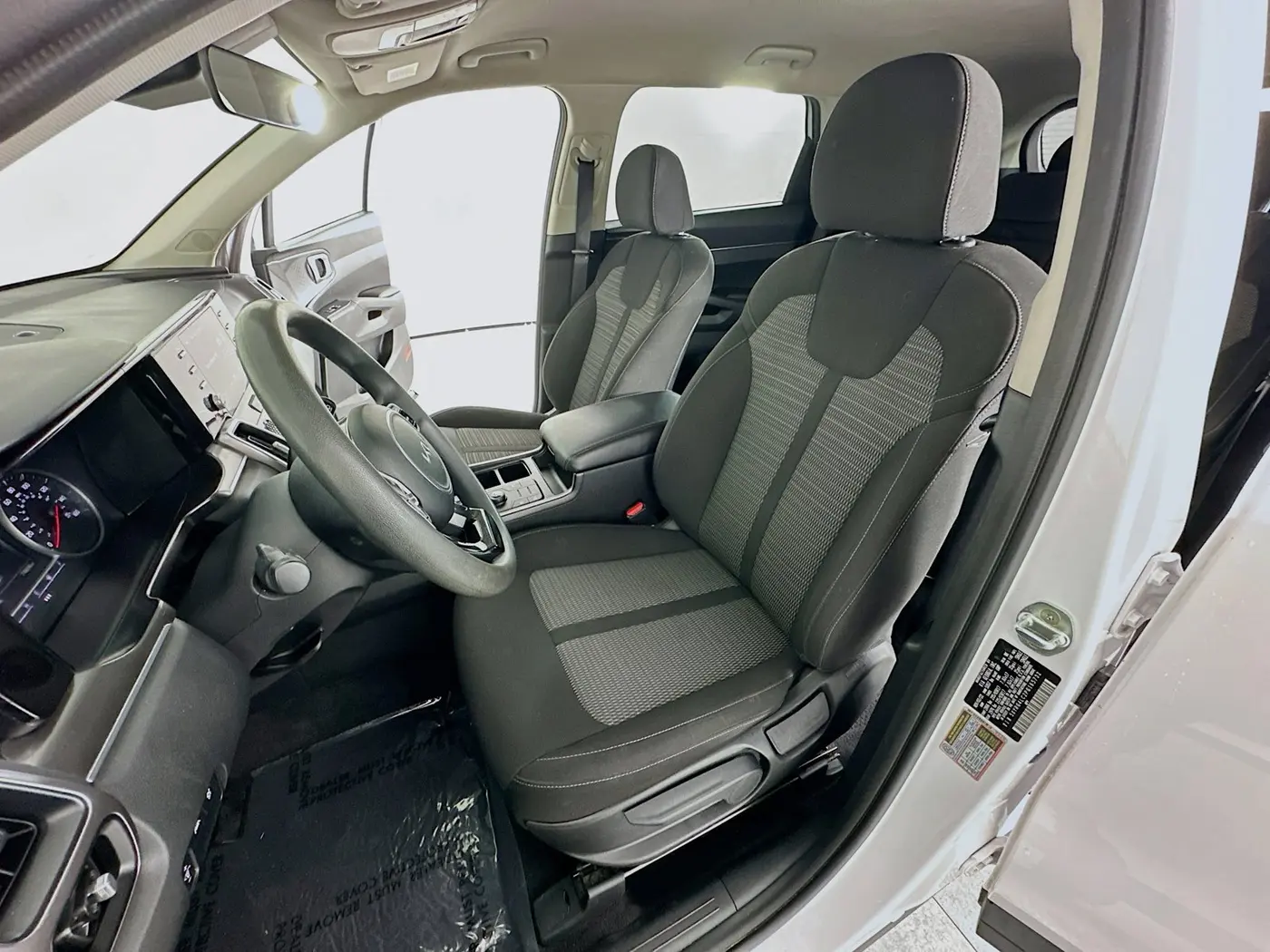 2023 Kia Sorento - $19,198