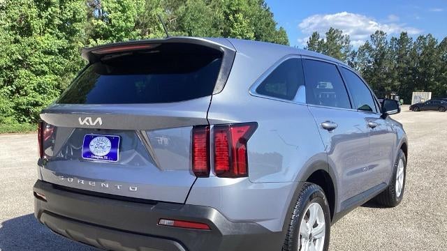 2022 Kia Sorento LX