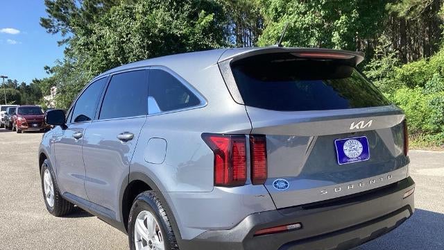 2022 Kia Sorento LX