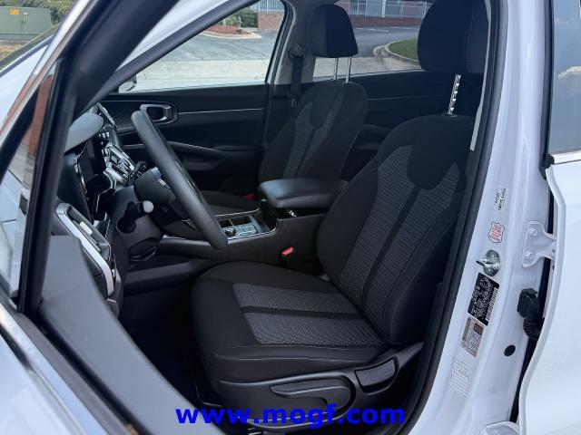 2023 Kia Sorento - $17,695