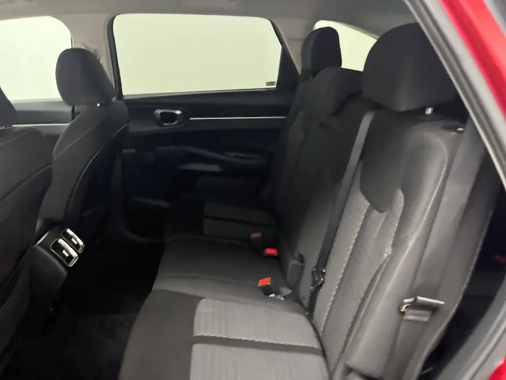 2023 Kia Sorento - $22,800