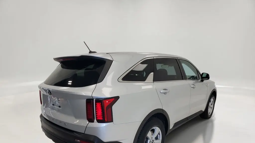 2021 Kia Sorento LX