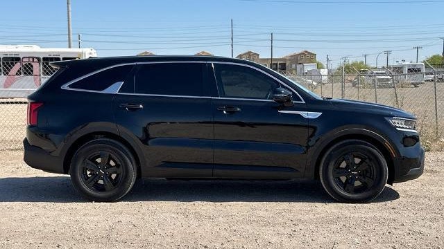 2022 Kia Sorento LX