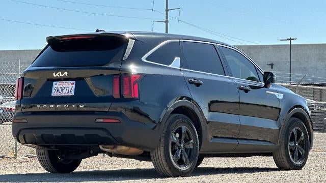 2022 Kia Sorento LX