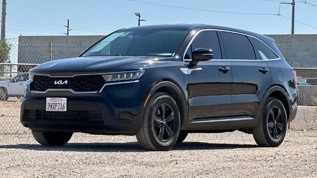 2022 Kia Sorento LX