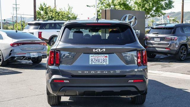 2022 Kia Sorento LX