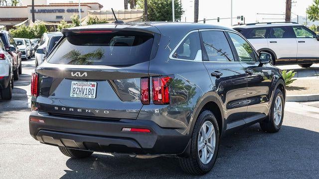 2022 Kia Sorento LX