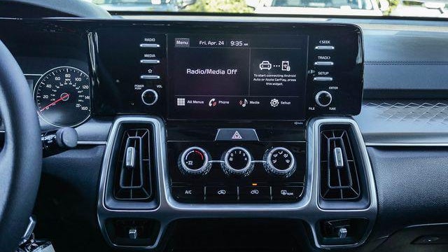 2022 Kia Sorento LX