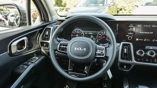 2022 Kia Sorento LX
