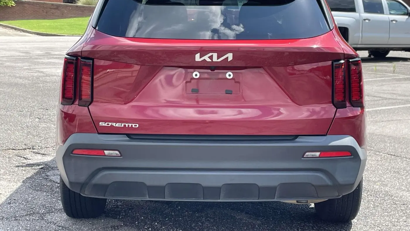 2023 Kia Sorento LX