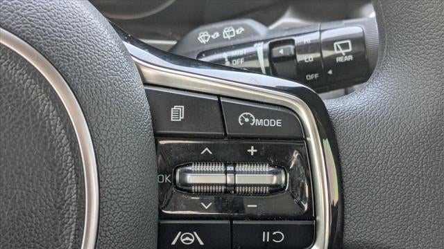 2023 Kia Sorento LX