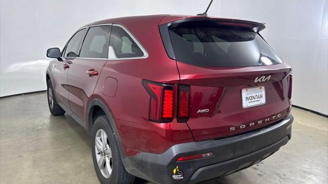 2022 Kia Sorento LX