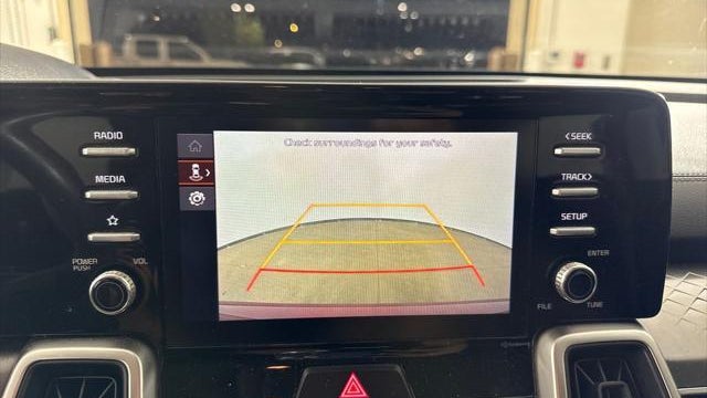 2022 Kia Sorento LX