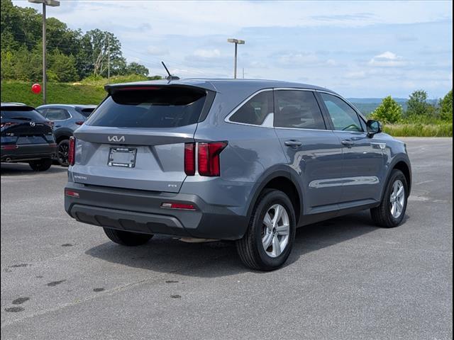 2023 Kia Sorento - $23,900
