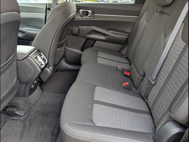 2023 Kia Sorento - $23,900