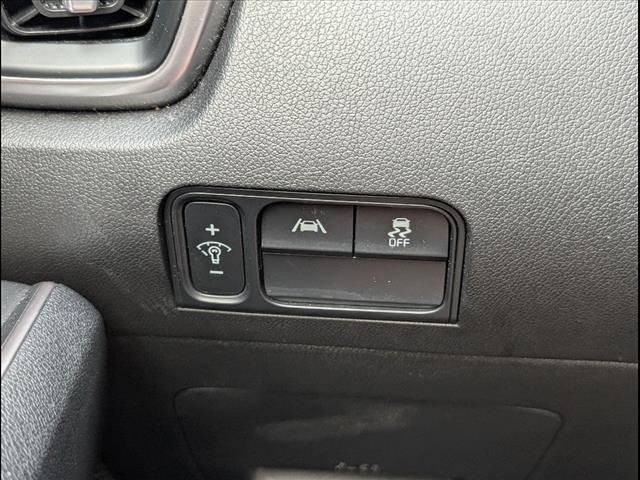 2023 Kia Sorento - $23,900