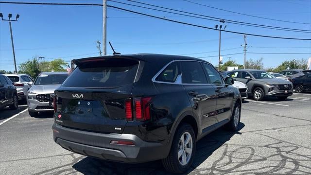 2023 Kia Sorento LX