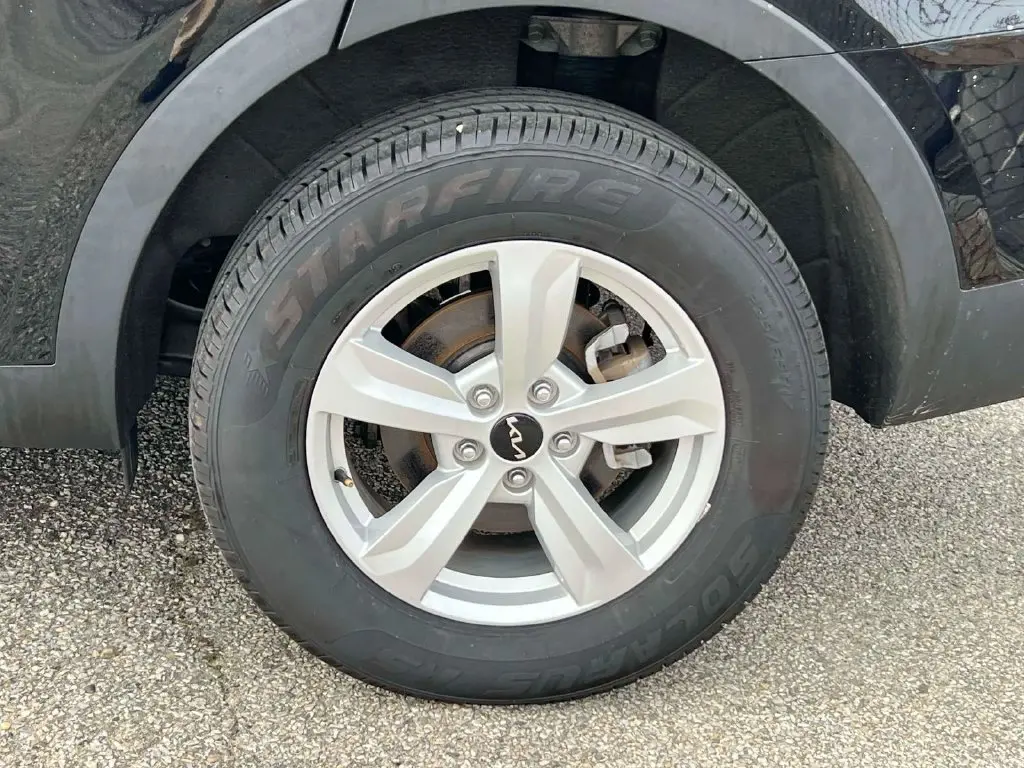 2023 Kia Sorento - $22,799