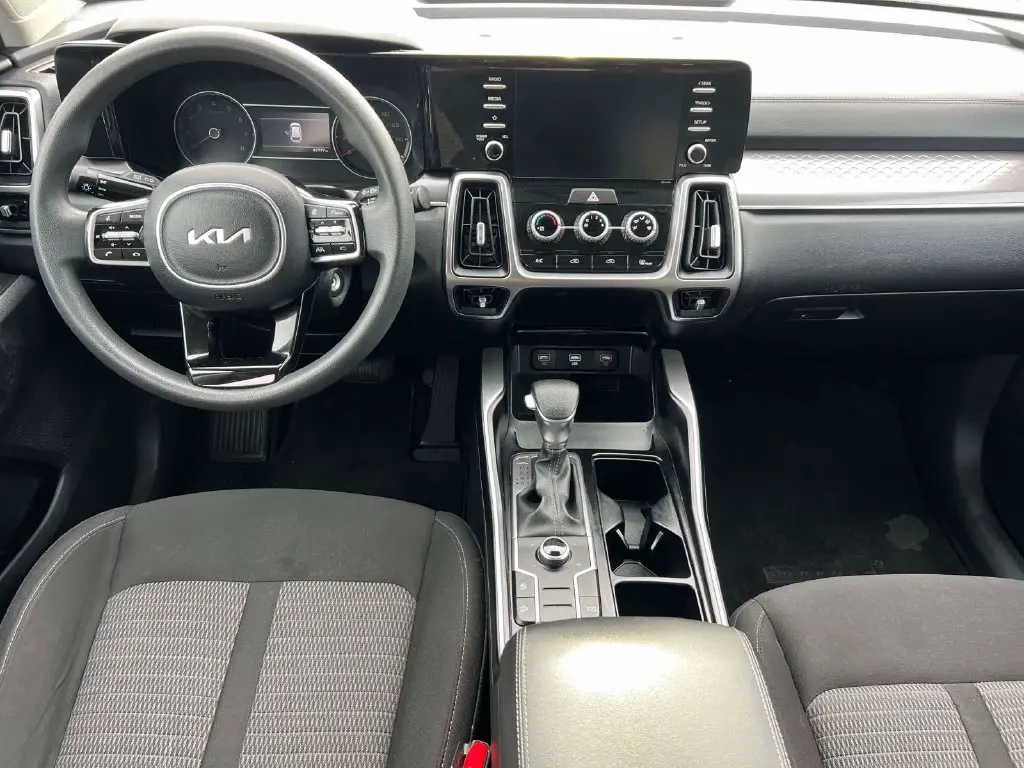 2023 Kia Sorento - $22,799