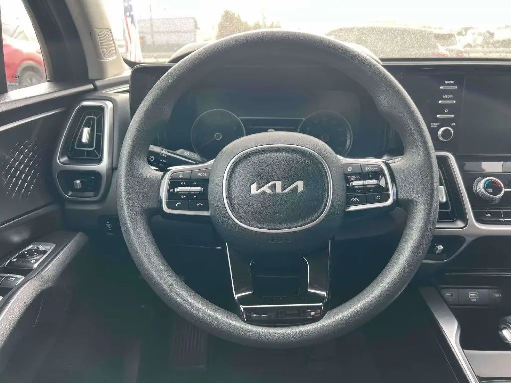 2023 Kia Sorento - $22,799